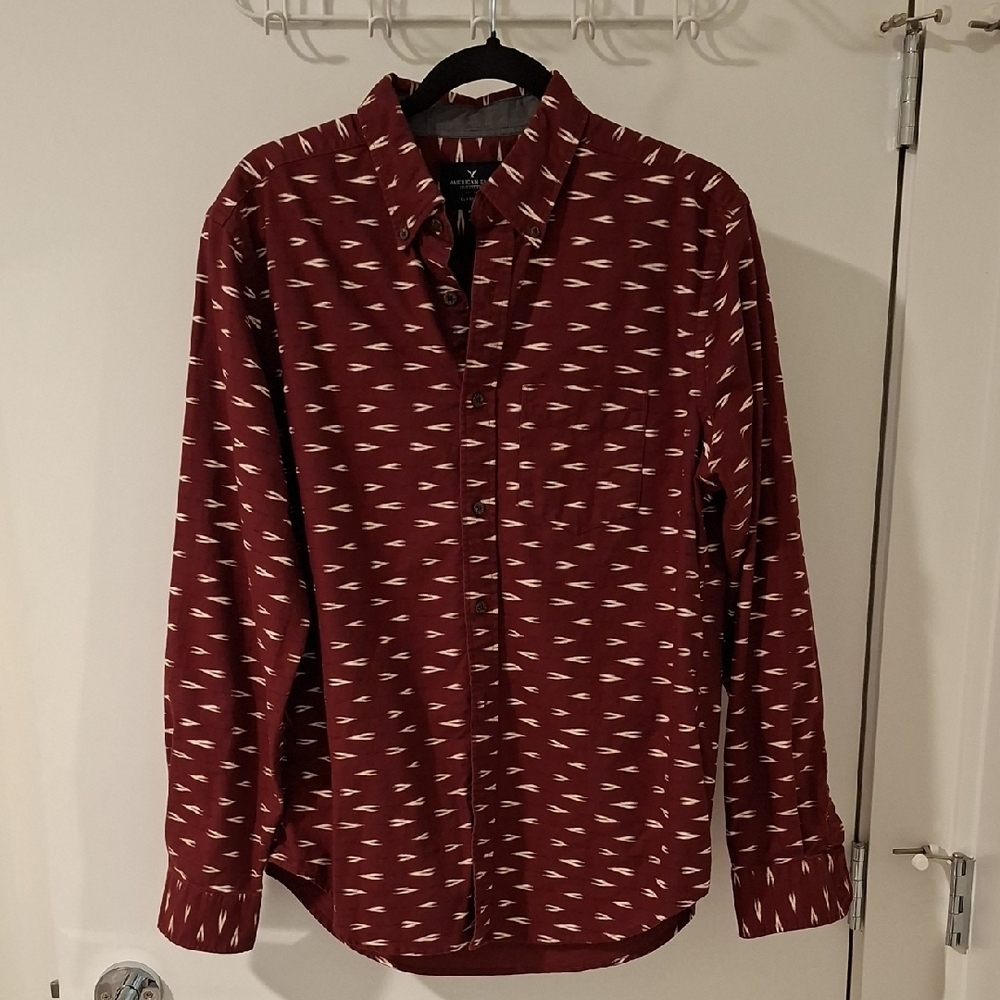 American Eagle Burgundy & Tan Southwestern Style Classic Fit Shirt (Size M)